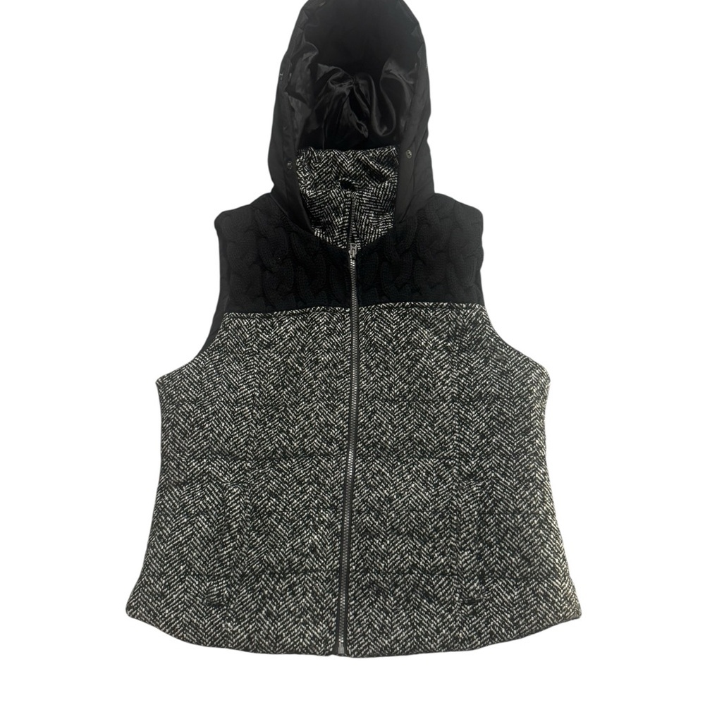 Prince & Fox Black and White Vest - Picture 6 of 6